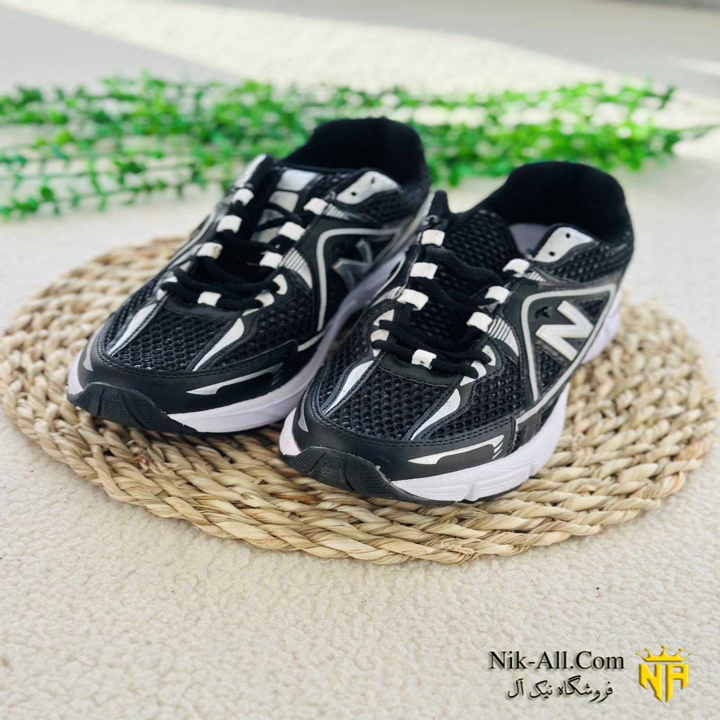 نیوبالانس دوستاره مشکی