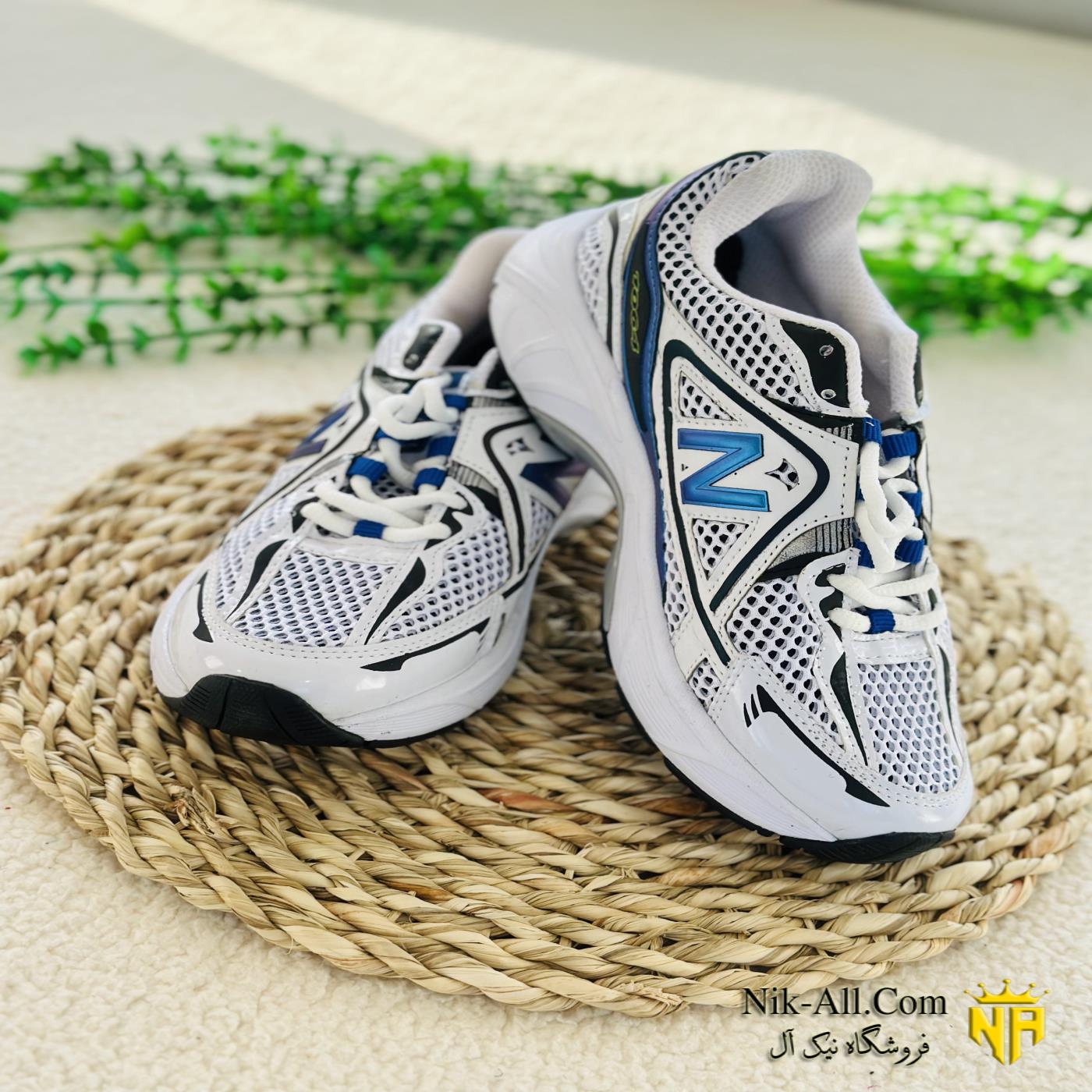 نیوبالانس دوستاره آبی