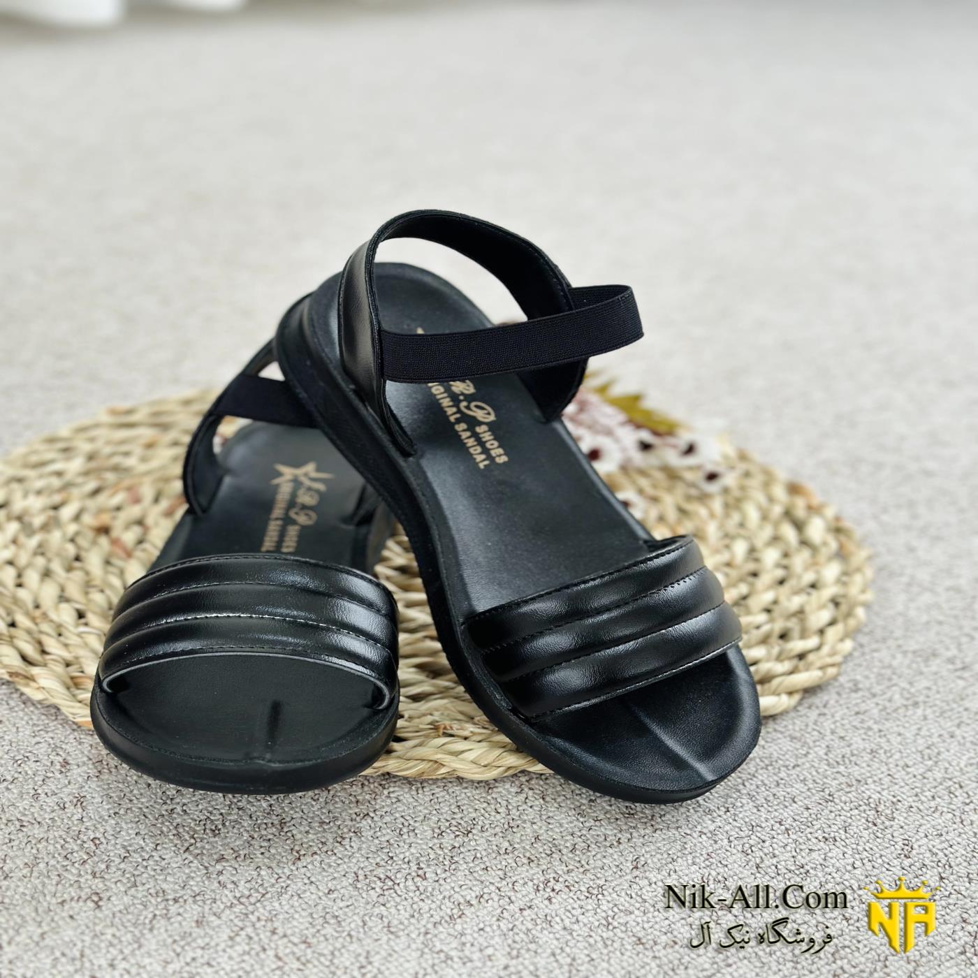 چیکا زنانه مشکی