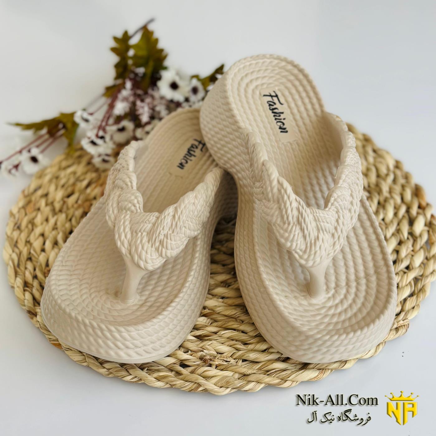 آنوشا انگشتی زنانه کرم