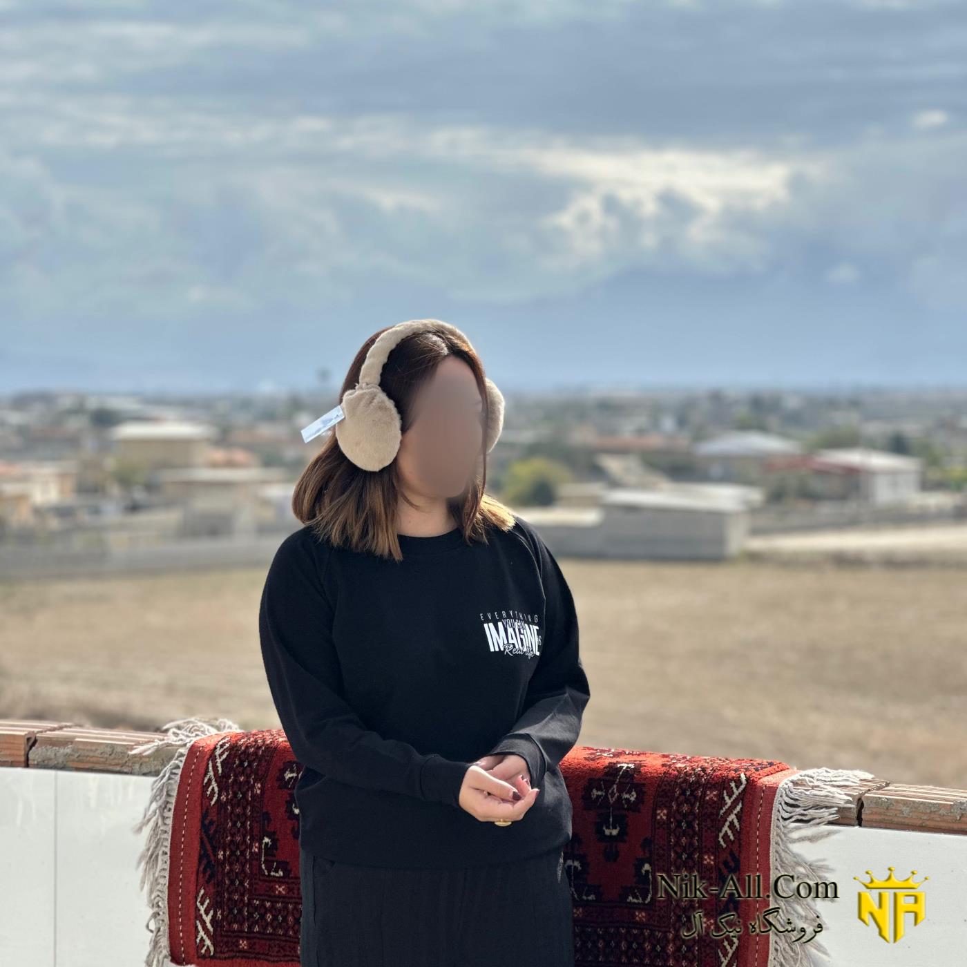 دورس یقه گردبلند