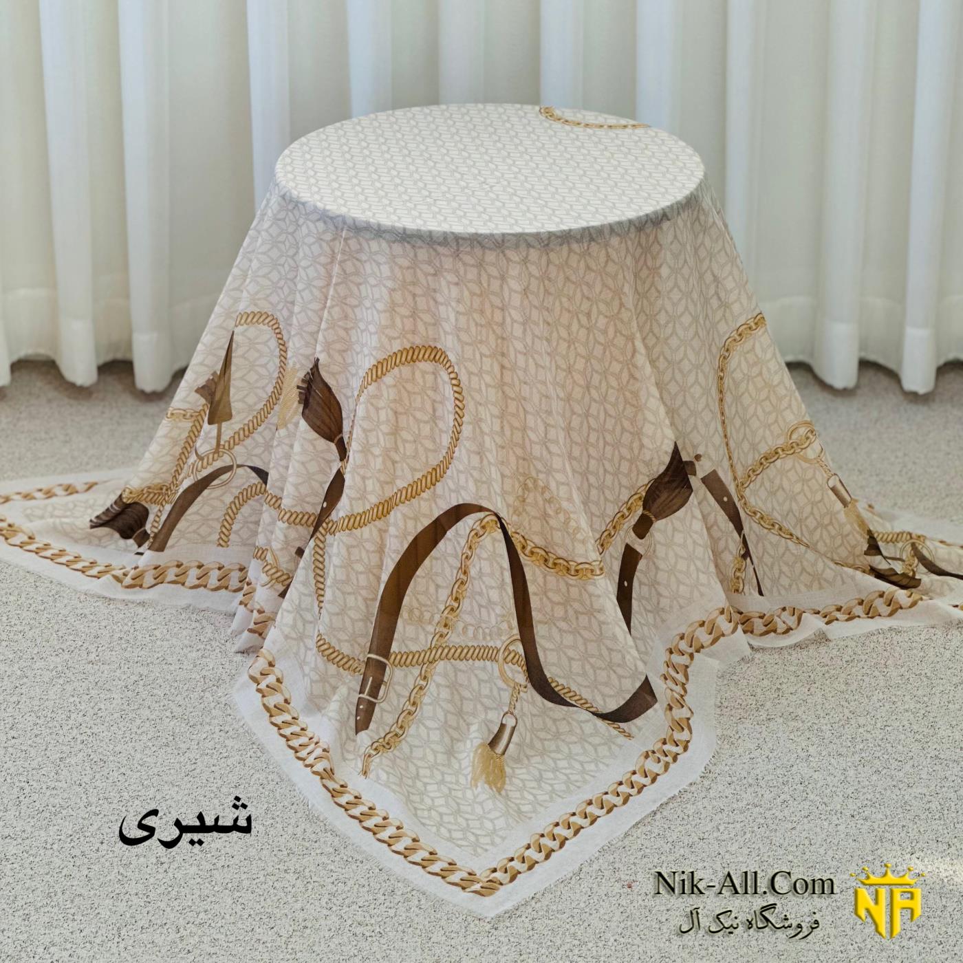 روسری ابریشمی زنجیری